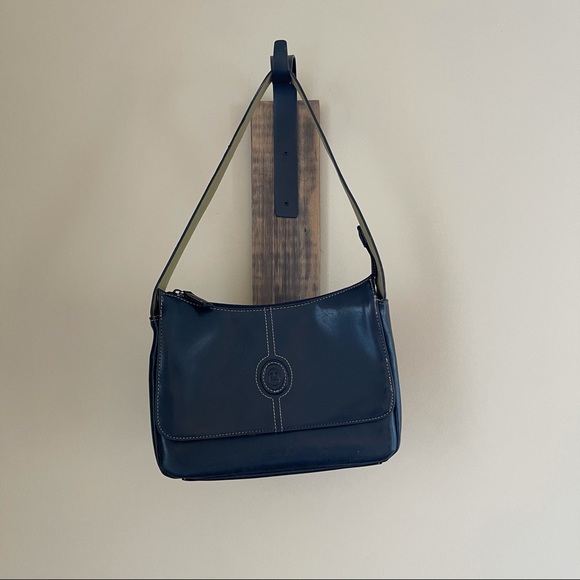 MONDANI | Vintage Black Leather Shoulder Purse - Picture 5 of 11